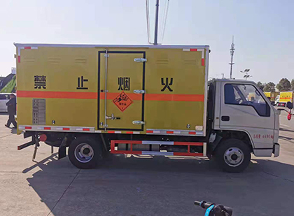 惠来爆破器材运输车